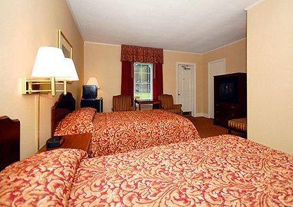 Ambassador Inn Fayetteville Rom bilde